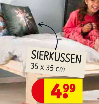 Kruidvat Sierkussen aanbieding