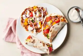 Picnic Turkse pizza met kipgehakt en salade aanbieding