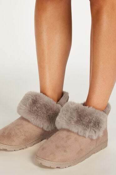 Hunkemöller pantoffels fake suede bruin aanbieding bij Hunkemoller