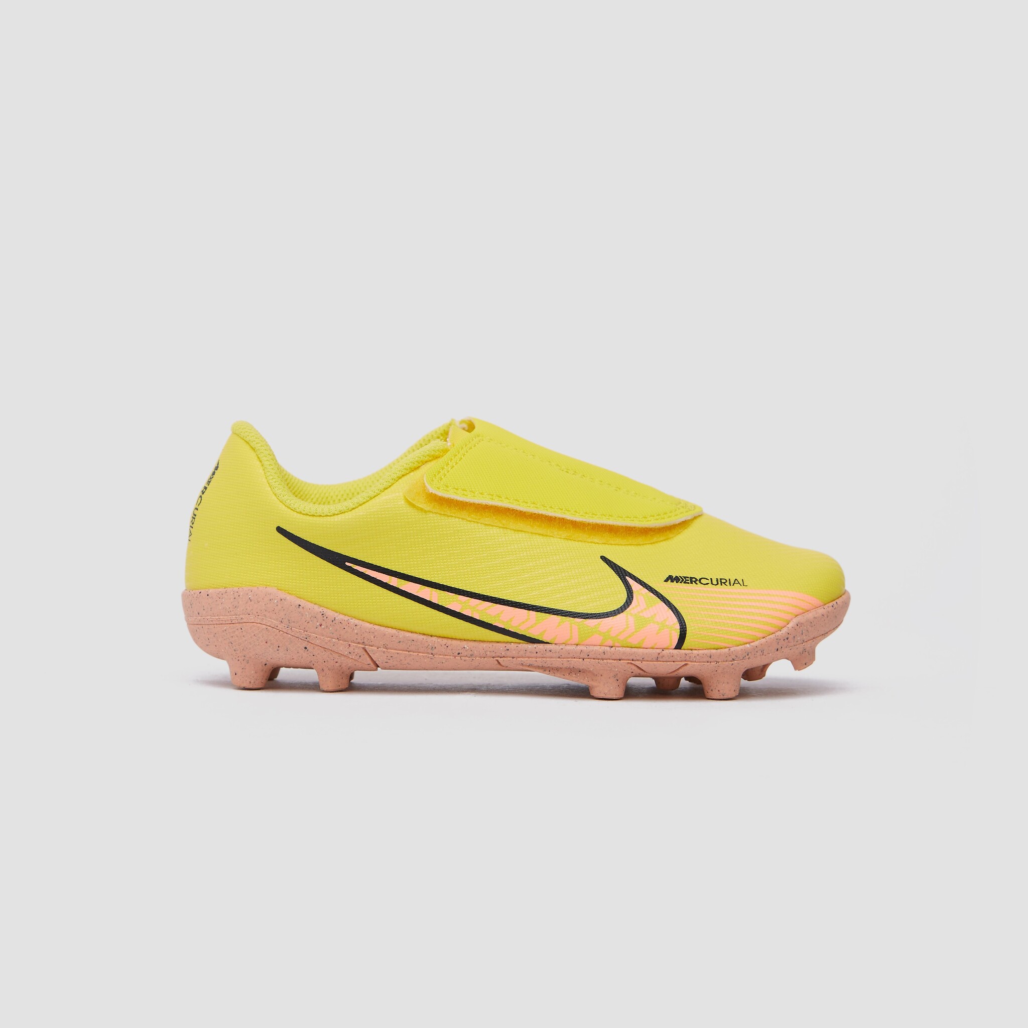 Nike nike mercurial vapor 15 club mg voetbalschoenen geel/rood kinderen  aanbieding bij Perry Sport