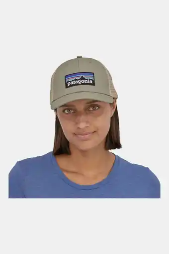 Bever Patagonia pet pat lopro trucker groen aanbieding