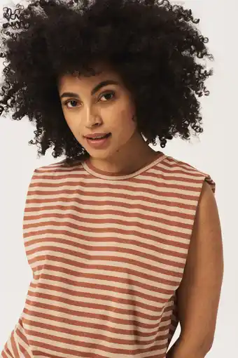 Jeans Centre Garcia top rood aanbieding