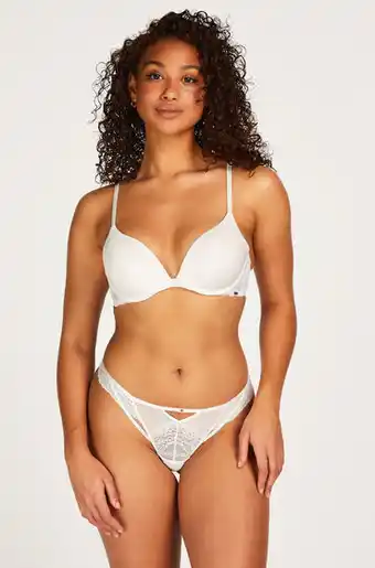 Hunkemoller Hunkemöller string tilly wit aanbieding