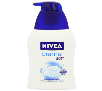 Voordeeldrogisterij Nivea vloeibare handzeep, soft - 250 ml aanbieding