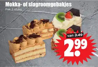 Dirk Mokka- of slagroomgebakjes Pak 2 stuks. aanbieding