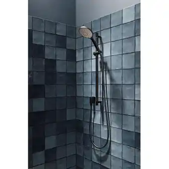 Sanitairwinkel.nl Crosswater mpro glijstangset 70cm met 3 standen handdouche en 150cm doucheslang mat zwart aanbieding