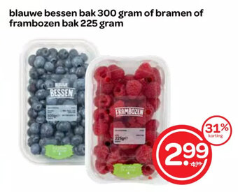 Spar blauwe bessen bak 300 gram of bramen of frambozen bak 225 gram aanbieding