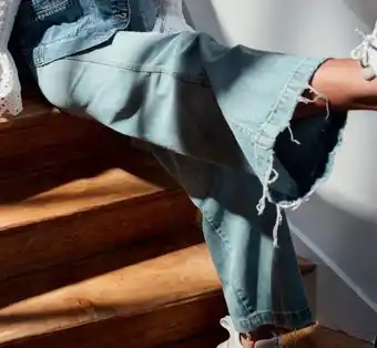 Van Tilburg Wrangler jeans aanbieding