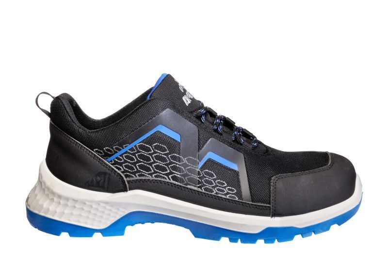 Welkoop Emma crossforce fly low xd - extra breed - werkschoenen - zwart/blauw aanbieding