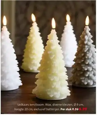 Intratuin Ledkaars kerstboom. wax, diverse kleuren, ø 9 cm, hoogte 20 cm, exclusief batterijen. per stuk aanbieding