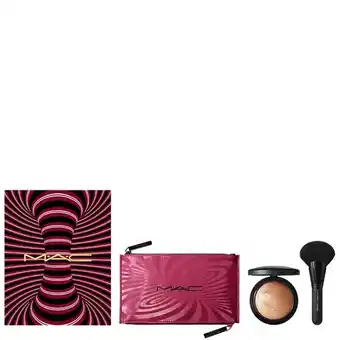 Lookfantastic Mac trick of the light mineralize skinfinish kit aanbieding