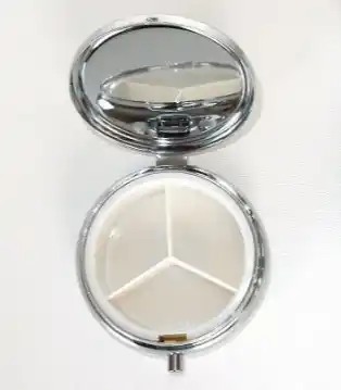 De Online Drogist Pillendoosje 3-vakken aanbieding