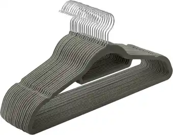 Amazon Songmics kleerhangers, fluweel, 20 stuks, 0,6 cm dik, kledinghanger, jashanger met antislip oppervlak, twee inkepingen, 360° aanbieding