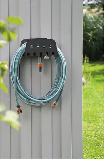 Bol.com GARDENA Slanghouder - Incl. opbergruimte voor GARDENA aansluitstukken aanbieding