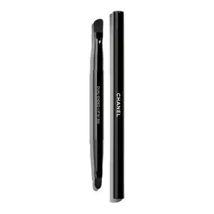 ICI Paris XL Chanel Dual Enden Lip Brush Chanel - Pinceau Duo Lèvres N°300 Dual-enden Lip Brush aanbieding