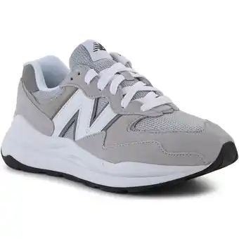 Spartoo Lage Sneakers New Balance M5740CA aanbieding