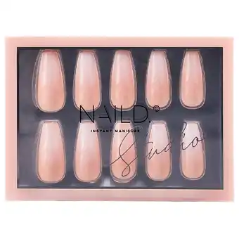 Douglas NAILD Studio Line Pop-on Nails aanbieding