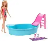 Bol.com Barbie Zwembad en glijbaan - Met handdoek - Barbiepop aanbieding