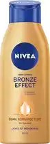 Bol.com NIVEA Bronze Effect Bodylotion - Egaal Gebruinde teint - Hydrateert en bruint - Met ginkgo biloba en druivenpitolie - 400 ml aanbieding