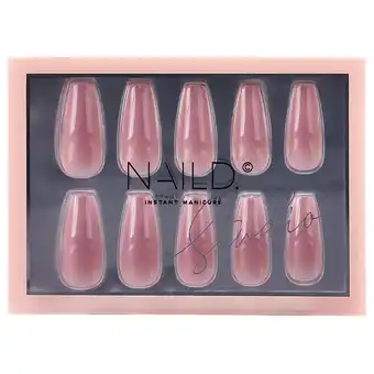 Douglas NAILD Studio Line Pop-on Nails aanbieding