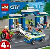 Bol.com LEGO City Achtervolging politiebureau Bouwset - 60370 aanbieding