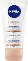 De Online Drogist Nivea Essentials BB Cream Light SPF 15 Dagcrème 50ML aanbieding