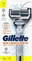 Bol.com Gillette Skinguard Sensitive Scheersysteem + 1 Scheermesje Mannen aanbieding