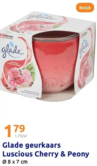 Action Glade geurkaars Luscious Cherry & Peony aanbieding