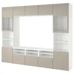 IKEA BestÅ Tv-opbergcombinatie/vitrinedeuren, wit sindvik/lappviken lichtgrijs/beige, 300x42x231 cm aanbieding