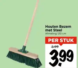 Vomar Voordeelmarkt Houten Bezem met Steel Afmeting aanbieding