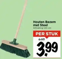 Vomar Voordeelmarkt Houten Bezem met Steel Afmeting 120 cm aanbieding