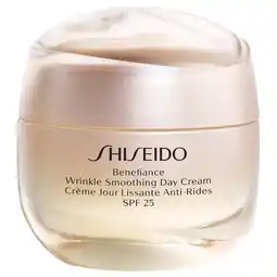 Douglas Shiseido Benefiance Wrinkle Smoothing Day Cream SPF25 aanbieding