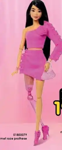 ToyChamp Barbie Deluxe Style pop met roze prothese aanbieding