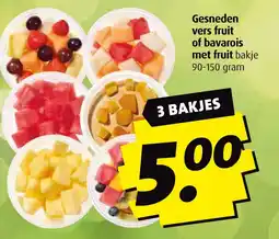 Boni Gesneden vers fruit of bavarois met fruit aanbieding