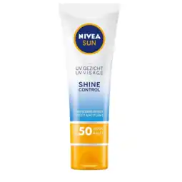 De Online Drogist Nivea Sun UV Face Shine Control Gezichtscrème SPF 50ML aanbieding