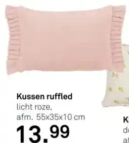 Karwei Kussen ruffled aanbieding