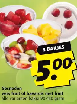 Boni Gesneden vers fruit of bavarois met fruit aanbieding