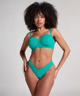 Hunkemoller Hunkemöller Hoog uitgesneden Bikinibroekje Scallop Groen aanbieding