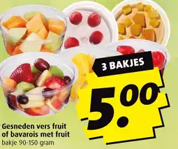 Boni Gesneden vers fruit of bavarois met fruit aanbieding