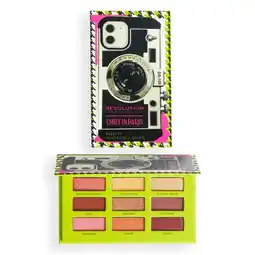 Douglas Revolution Emily in Paris X Revolution Revolution X Emily In Paris Camera Queen Palette aanbieding