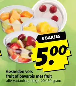 Boni Gesneden vers fruit of bavarois met fruit aanbieding