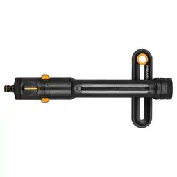 Welkoop FISKARS Comfort - Zwenksproeier - Medium aanbieding