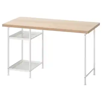 IKEA Een wit bureau van ikea lagkapten met een licht houten blad en twee gaasplanken aanbieding