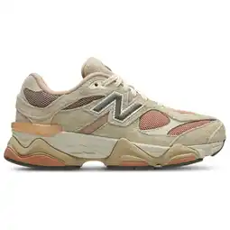 Foot Locker New Balance 9060 Kindersneakers - Beige - Maat 36 - Leer aanbieding