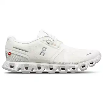 Foot Locker On Cloud Sneakers Dames - Wit - Maat 37.5 - Leer aanbieding