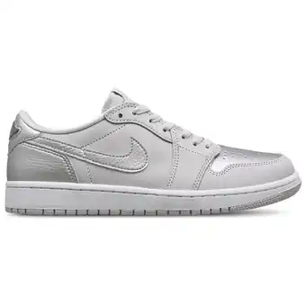 Foot Locker Jordan 1 Retro Sneakers Heren - Grijs - Maat 46 - Leer aanbieding