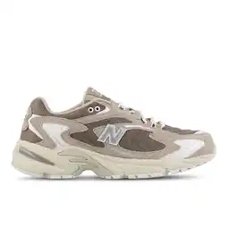 Foot Locker New Balance 725 Sneakers Heren - Beige - Maat 40 - Leer aanbieding