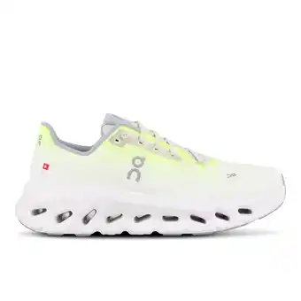 Foot Locker On Cloudtilt Sneakers Heren - Geel - Maat 41 - Textil aanbieding