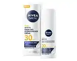 De Online Drogist Nivea Men Sensitive Dagelijks Hydraterende Crème SPF30 aanbieding