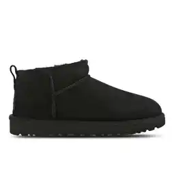 Foot Locker UGG Classic Sneakers Dames - Zwart - Maat 41 - Leer aanbieding